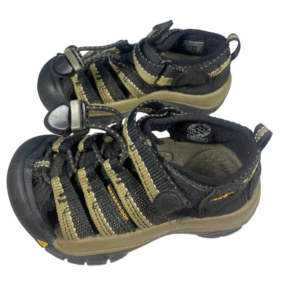 KEEN Kids Newport H2 Sandal Toddler Size 8 EU 25 Green EUC